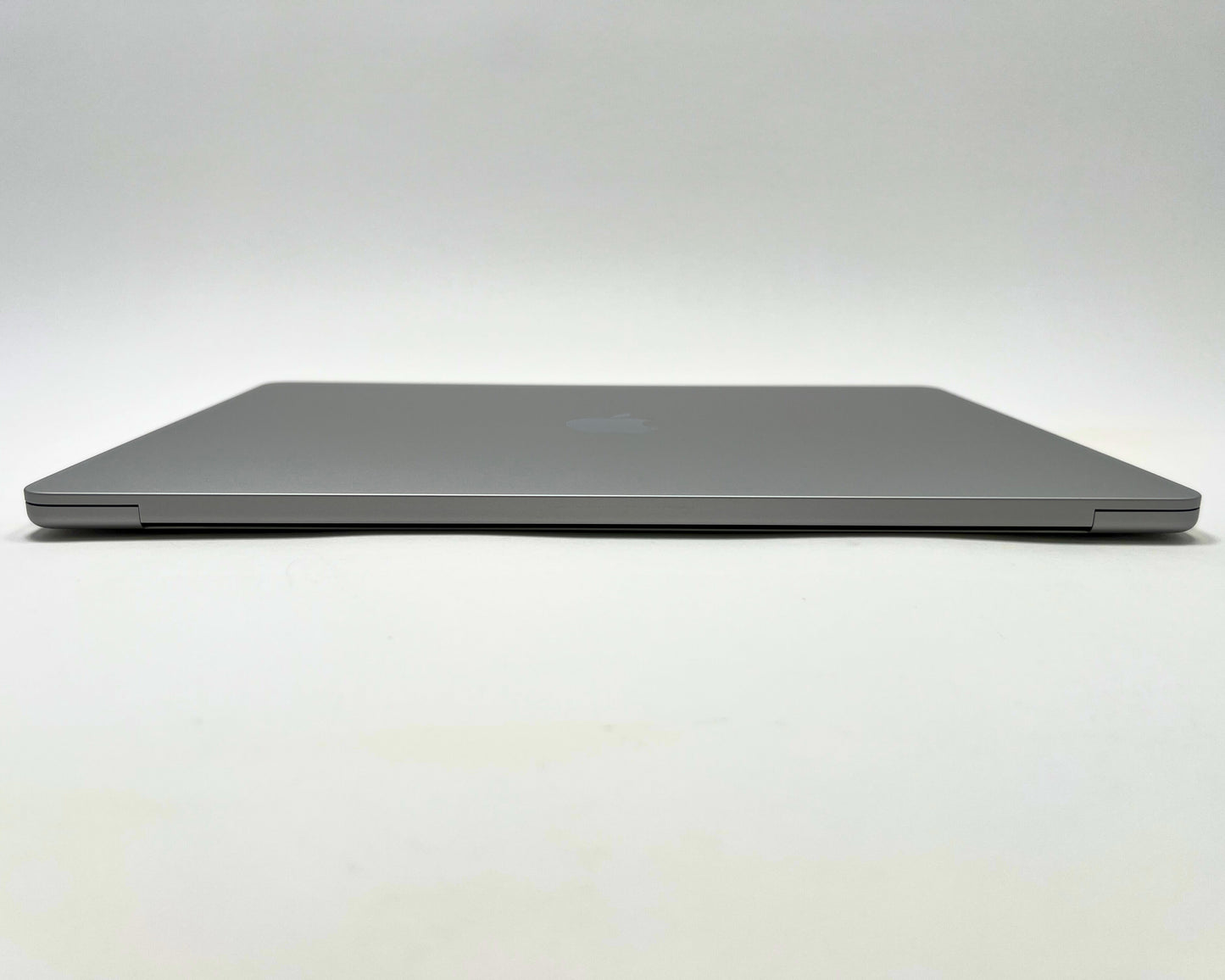 MacBook Air (2024) 15-inch – Apple M3 • 10-Core GPU – 8GB RAM 256GB SSD – 58 Cycles • 100% BH