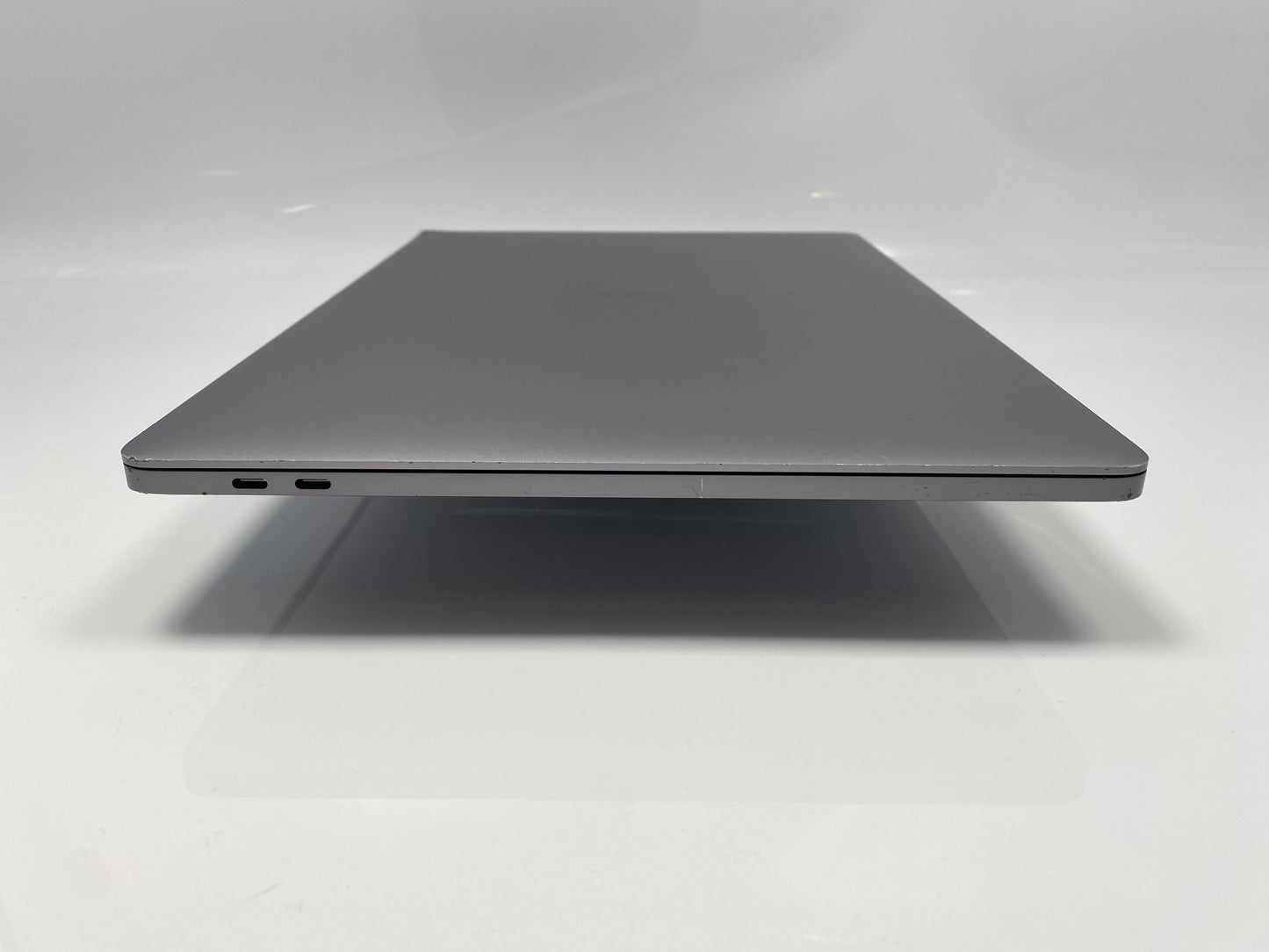 MacBook Pro (2019) 16-inch – Intel Core i7 2.6GHz • 5500M 8GB – 16GB RAM 512GB SSD – Russian Keyboard